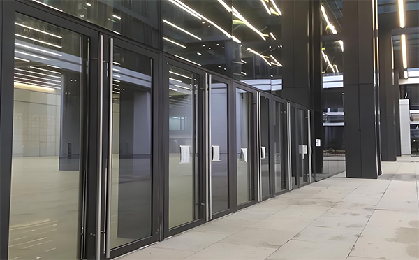 宁夏玻璃地弹门